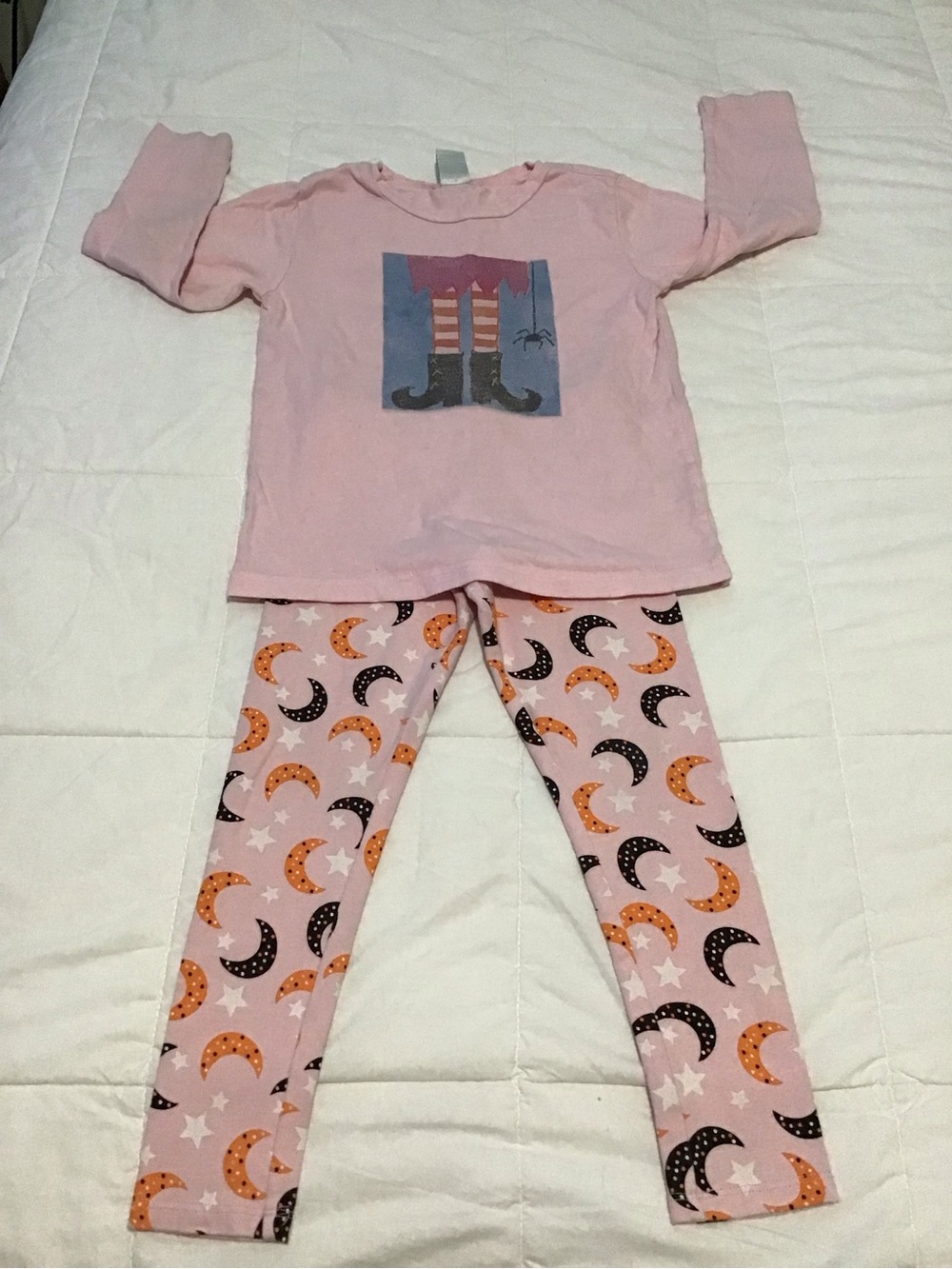 Cat & Jack Pink Moon and Witch Boot Pajama  4T